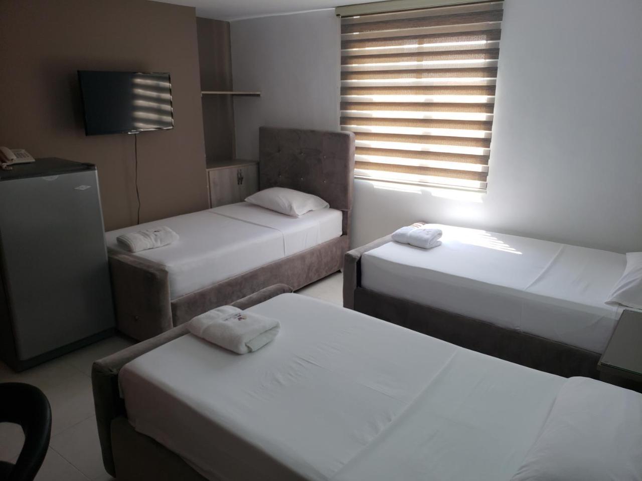 Hotel Roosevelt Plaza Cali Buitenkant foto